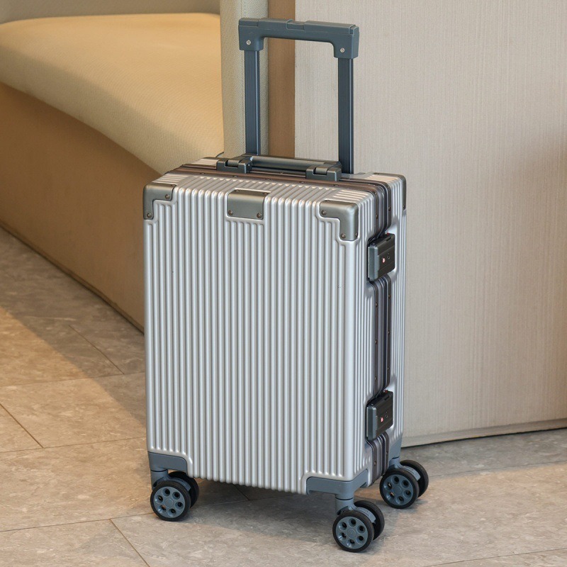 16-дюймовый чемодан для ручной – обзор и цена Aluminum Frame Carry On Luggage